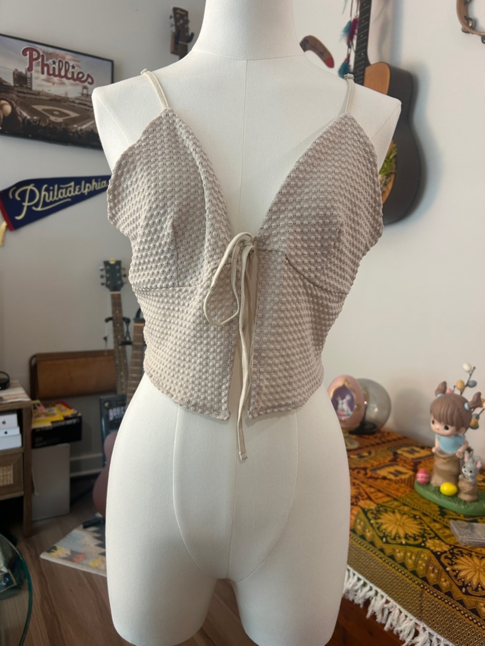 NWT H&M Textured Beige Tie-Front Crop Top